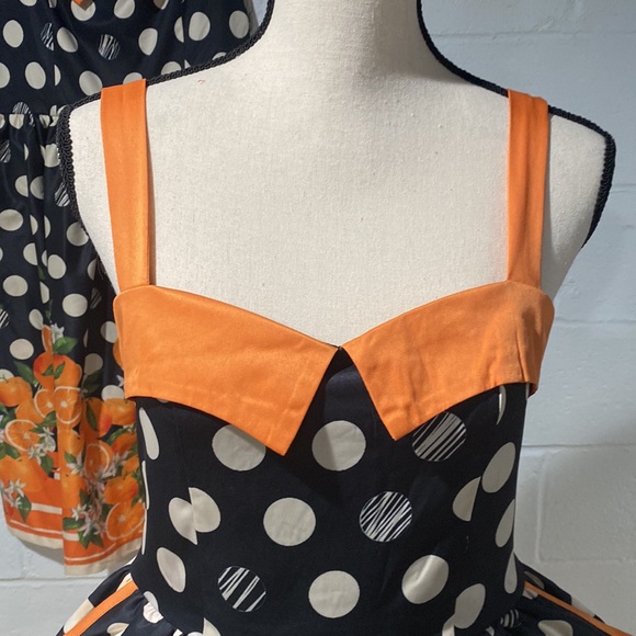 Lindy Bop swing dress - Picture 2 of 7